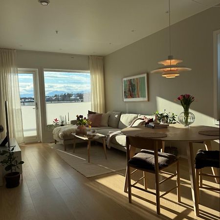 Modern Apartment Nearby City Centrum Tromso Exterior photo